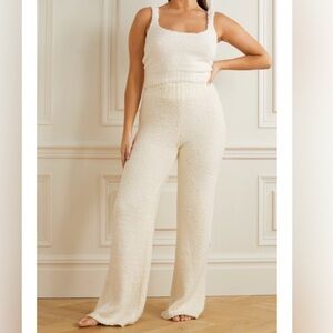 NWOT Never worn SKIMS set size S/M